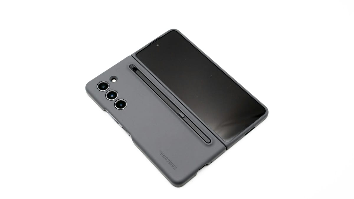 Q: What's the difference between USL and the Graf Zeppelin? A: The Graf Zeppelin represented cutting edge technology for its time.