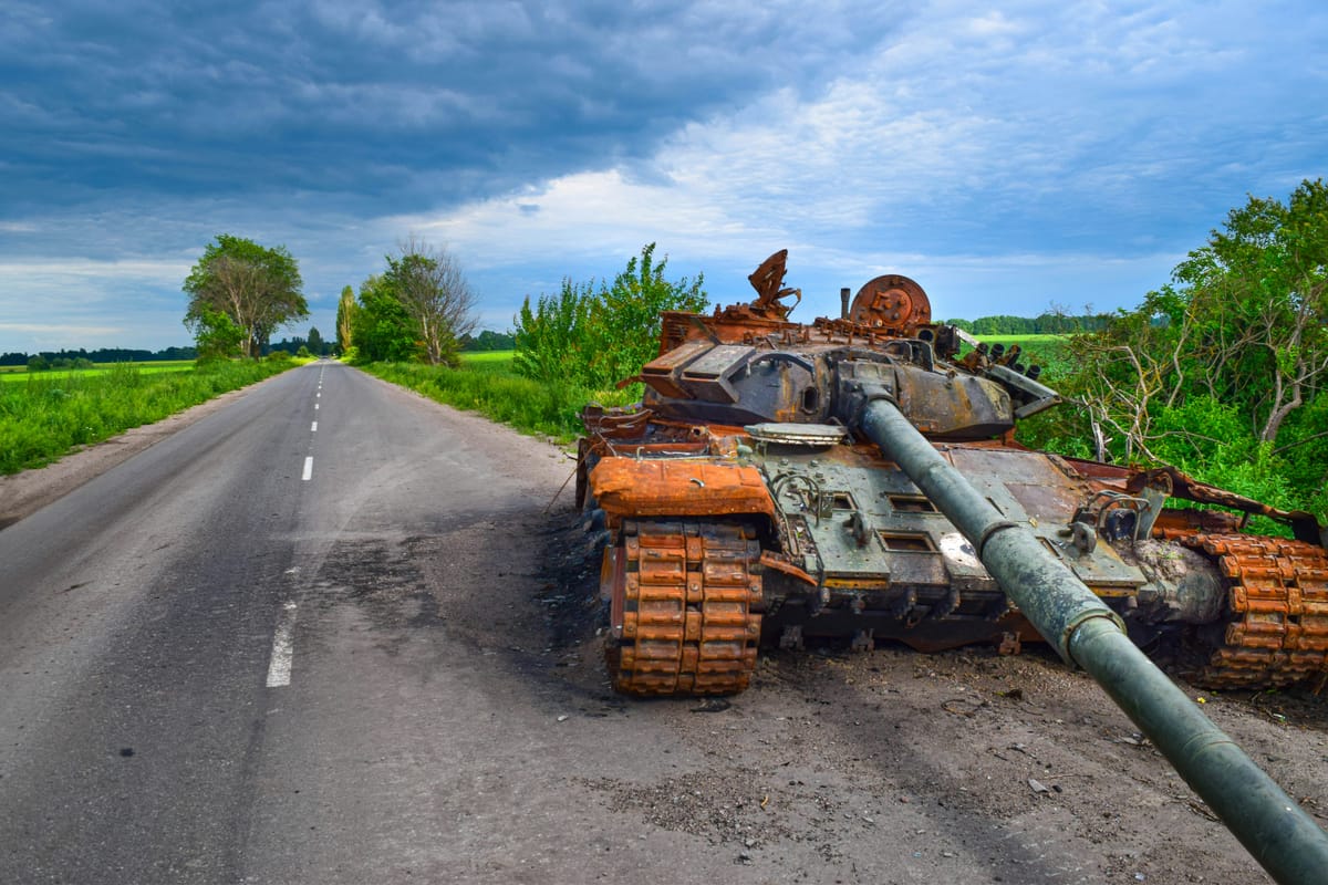 *** NEWSFLASH *** Russian tanks steamrolling through New Jersey!!!! Details at eleven!