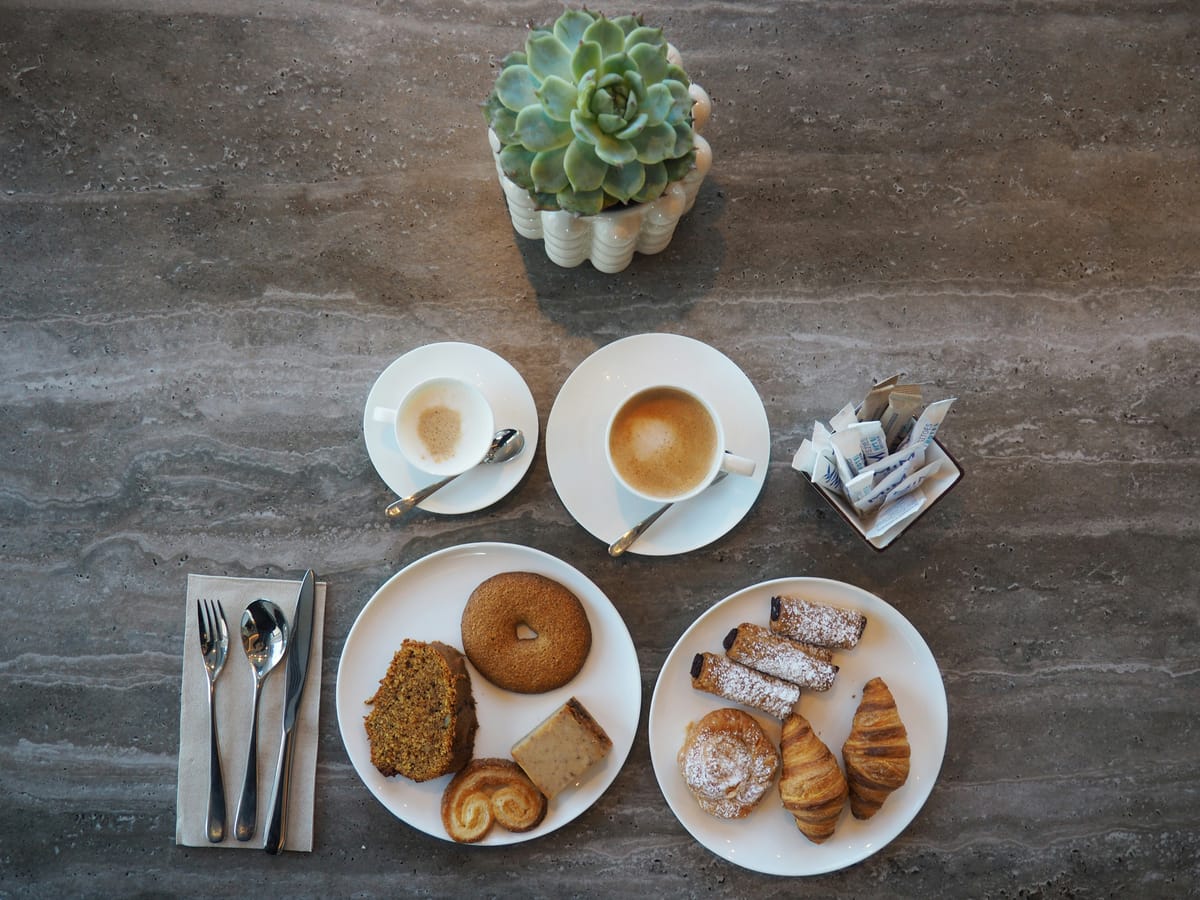The glances over cocktails That seemed to be so sweet Don't seem quite so amorous Over Shredded Wheat