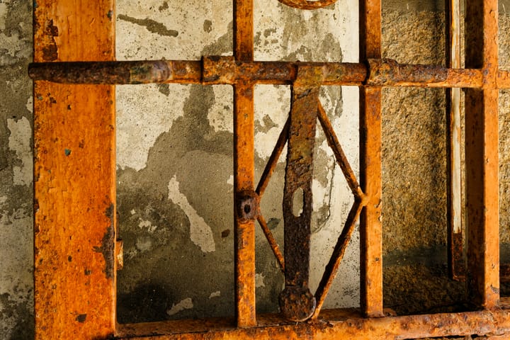 Expansion means complexity; and complexity decay.