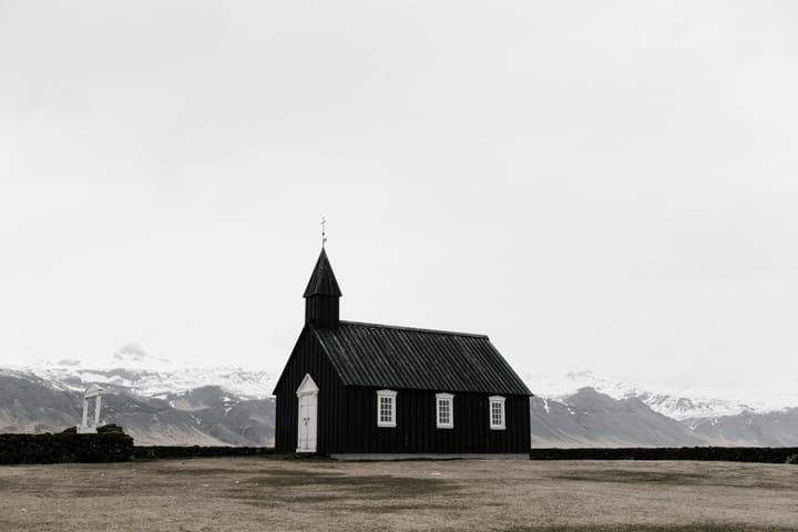 "The Lord prefers common-looking people. That is the reason that He makes so many of them." - Abraham Lincoln